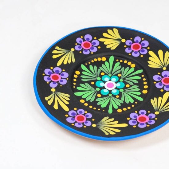 platos de barro de flores