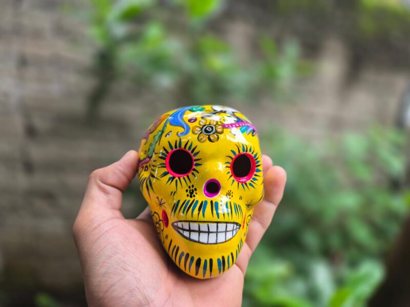 calaveras de barro mexicanas