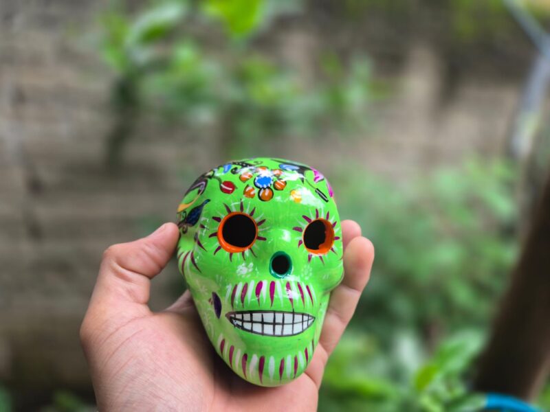 calaveras de barro mexicanas