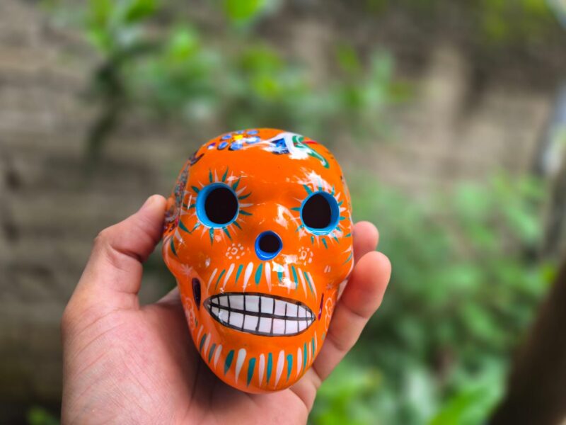 calaveras de barro mexicanas