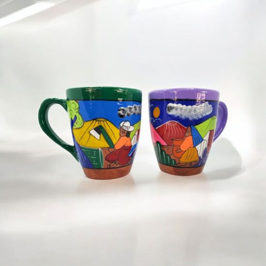 Tazas de barro hechas a mano