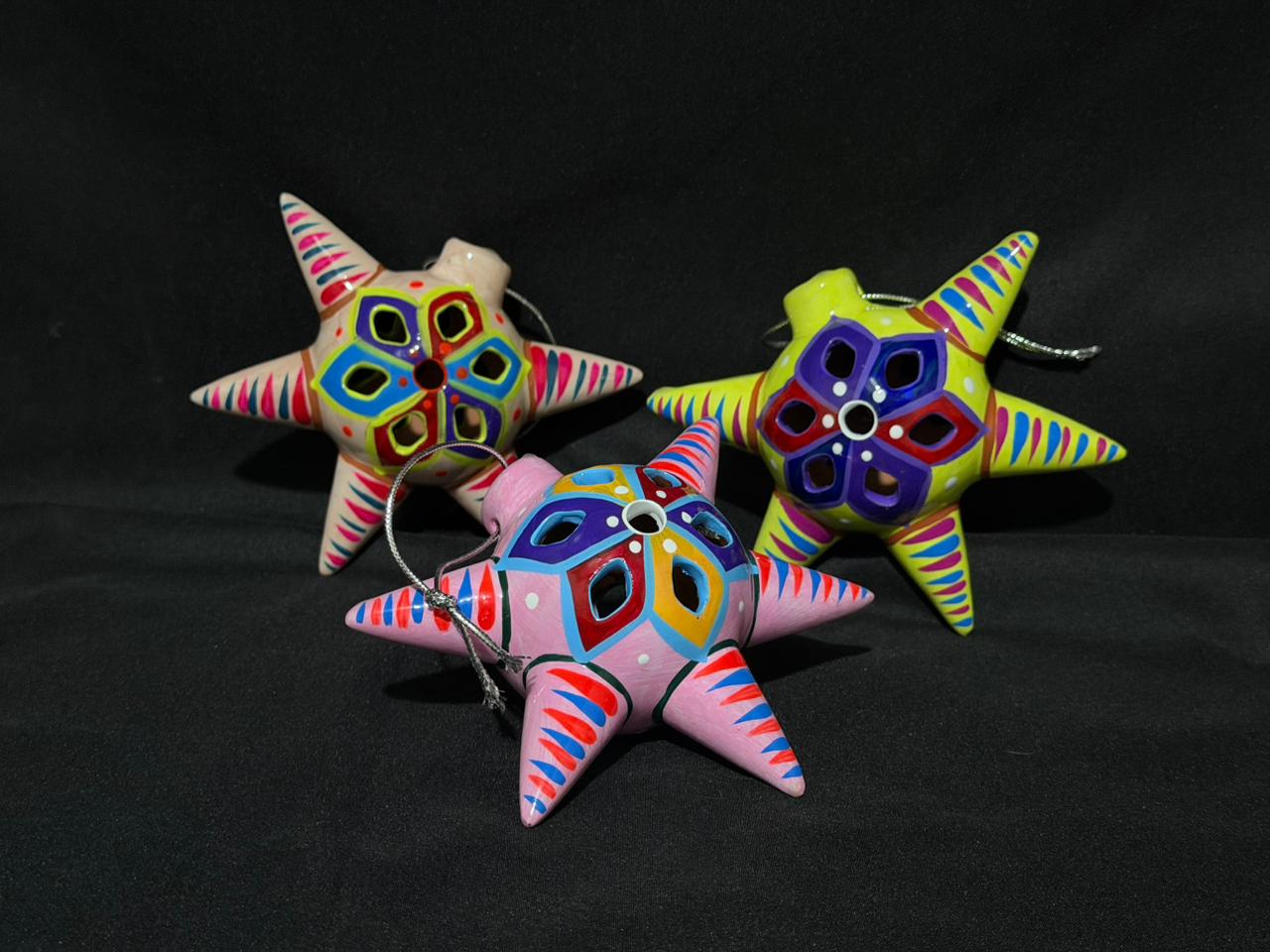 Esferas navideñas pintadas a mano Esferas navideñas pintadas a mano